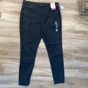 SO super stretch high rise ultimate jegging raw edge hem size 17 33W